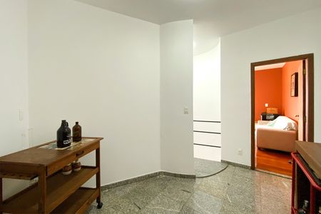 Apartamento à venda com 180m², 3 quartos e 3 vagasHall da Escada