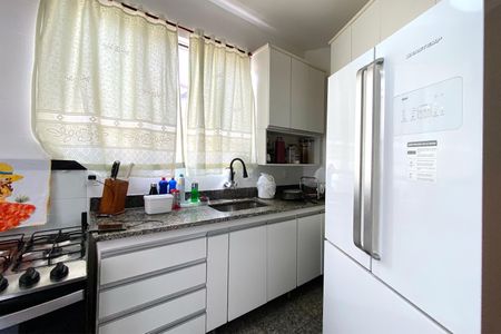 Apartamento à venda com 180m², 3 quartos e 3 vagasCozinha