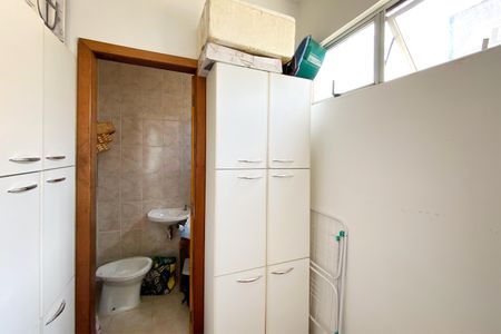 Apartamento à venda com 180m², 3 quartos e 3 vagasQuarto de Serviço