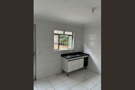 Casa para alugar com 110m², 2 quartos e 2 vagasCozinha