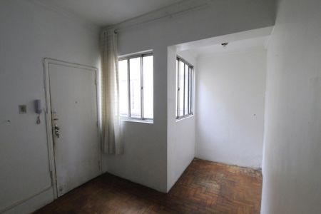 Apartamento para alugar com 93m², 3 quartos e sem vagaSala