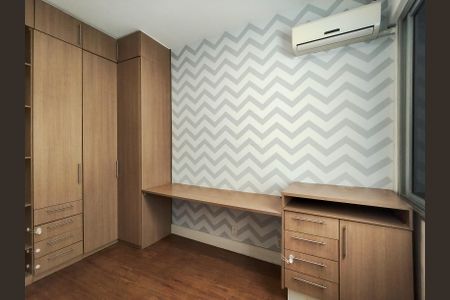 Apartamento à venda com 80m², 2 quartos e 2 vagasQuarto 1