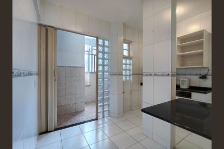 Apartamento à venda com 80m², 2 quartos e 2 vagasCozinha