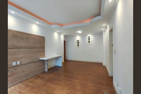 Apartamento à venda com 80m², 2 quartos e 2 vagasSala