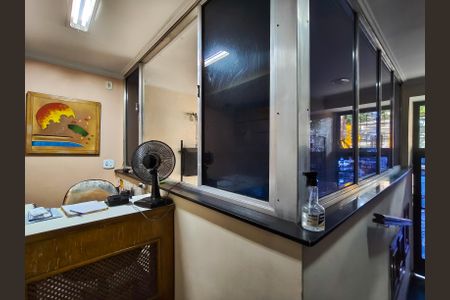 Apartamento à venda com 80m², 2 quartos e 2 vagasFachada e portaria