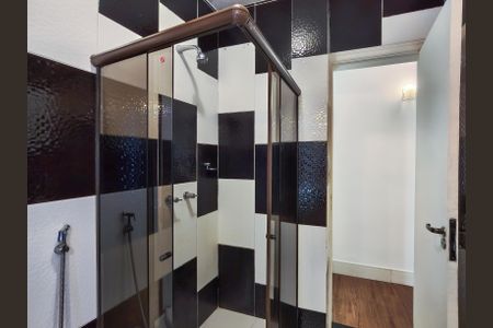 Apartamento à venda com 80m², 2 quartos e 2 vagasBanheiro Corredor