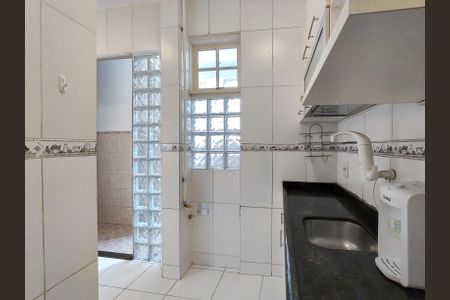 Apartamento à venda com 80m², 2 quartos e 2 vagasCozinha