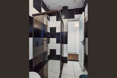 Apartamento à venda com 80m², 2 quartos e 2 vagasBanheiro Corredor