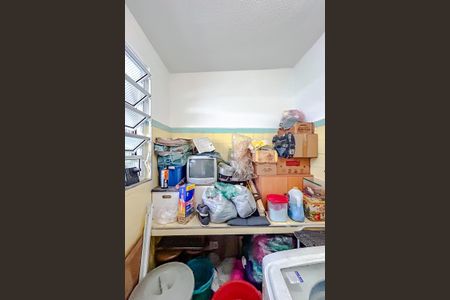 Casa à venda com 217m², 4 quartos e 2 vagasÁrea de Serviço