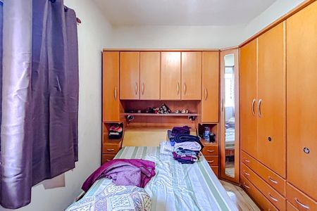 Casa à venda com 217m², 4 quartos e 2 vagasQuarto 2