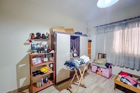 Casa à venda com 217m², 4 quartos e 2 vagasQuarto 1
