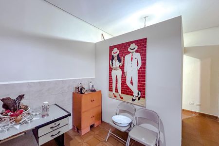 Casa à venda com 217m², 4 quartos e 2 vagasCasa 2