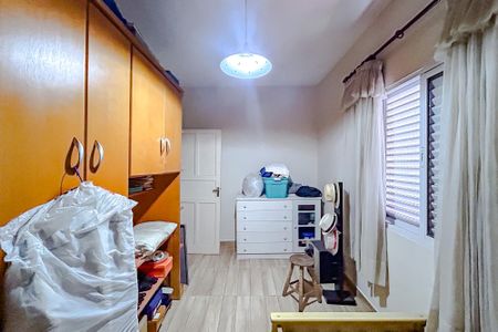 Casa à venda com 217m², 4 quartos e 2 vagasQuarto 3