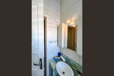 Casa à venda com 217m², 4 quartos e 2 vagasBanheiro 1