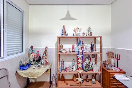 Casa à venda com 217m², 4 quartos e 2 vagasCasa 2