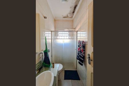 Casa à venda com 217m², 4 quartos e 2 vagasBanheiro 1