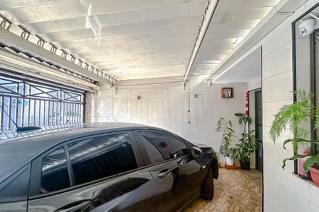 Casa à venda com 217m², 4 quartos e 2 vagasGaragem