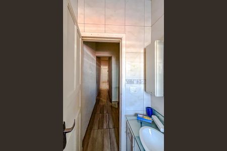 Casa à venda com 217m², 4 quartos e 2 vagasBanheiro 1