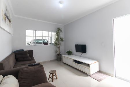 Casa para alugar com 105m², 3 quartos e 2 vagas Casa para alugar com 105m², 3 quartos e 2 vagasSala