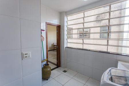 Apartamento à venda com 110m², 2 quartos e sem vagaÁrea de Serviço