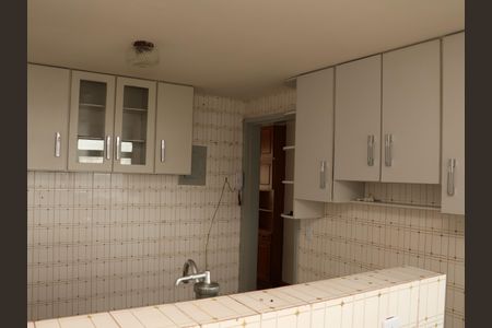 Apartamento para alugar com 98m², 3 quartos e 1 vagaCozinha - Armários