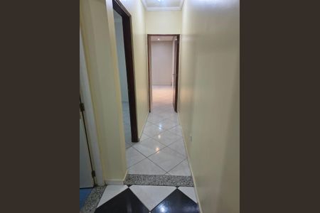 Corredor de casa para alugar com 3 quartos, 100m² em Eldorado, Diadema