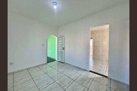Casa à venda com 140m², 4 quartos e 3 vagasSala