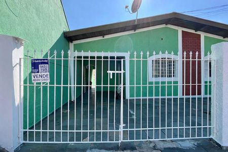 Casa à venda com 140m², 4 quartos e 3 vagasFachada