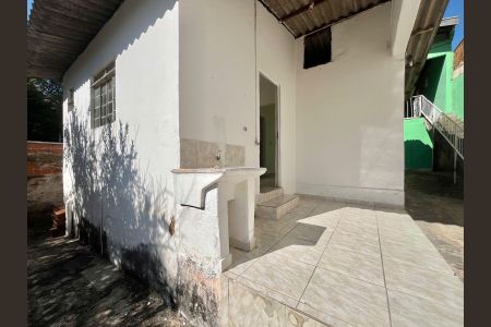 Casa à venda com 140m², 4 quartos e 3 vagasÁrea de serviço 