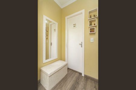 Apartamento à venda com 80m², 2 quartos e 2 vagasCorredor