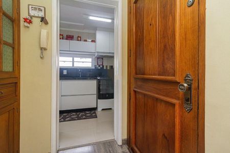 Cozinha de apartamento à venda com 2 quartos, 80m² em Medianeira, Porto Alegre