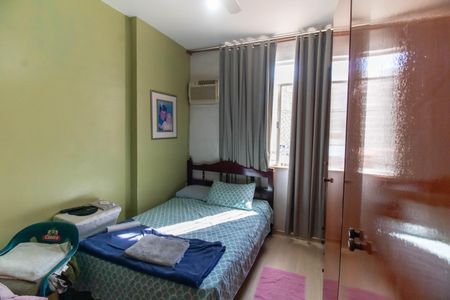 Apartamento à venda com 100m², 3 quartos e 2 vagas Apartamento à venda com 100m², 3 quartos e 2 vagasQuarto 1