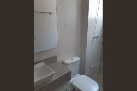 Casa de condomínio para alugar com 150m², 3 quartos e 2 vagasBanheiro