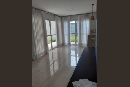Casa de condomínio para alugar com 150m², 3 quartos e 2 vagasSala