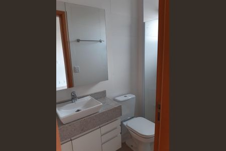 Casa de condomínio para alugar com 150m², 3 quartos e 2 vagasBanheiro