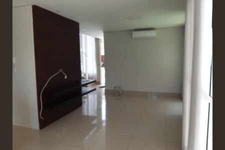 Casa de condomínio para alugar com 150m², 3 quartos e 2 vagasSala