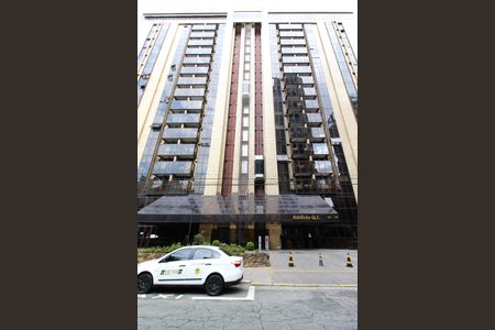 Apartamento à venda com 40m², 1 quarto e 1 vagaFachada