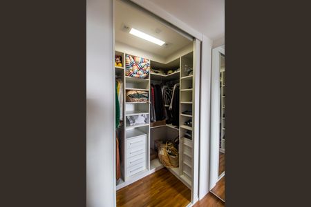 Apartamento para alugar com 96m², 2 quartos e 2 vagasCloset da suíte