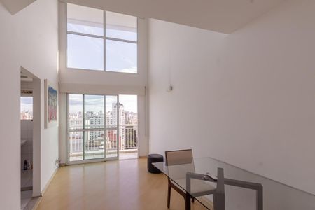 Sala de apartamento para alugar com 1 quarto, 50m² em Moema, São Paulo