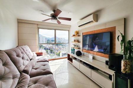 Apartamento à venda com 77m², 3 quartos e 1 vagaSala 