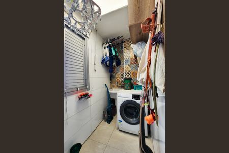 Apartamento à venda com 77m², 3 quartos e 1 vagaÁrea de Serviço 