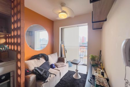 Sala e cozinha de apartamento para alugar com 1 quarto, 29m² em Jardim da Gloria, São Paulo