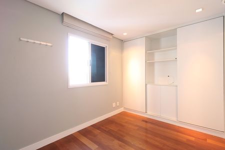 Apartamento à venda com 70m², 2 quartos e 1 vagaSuite 