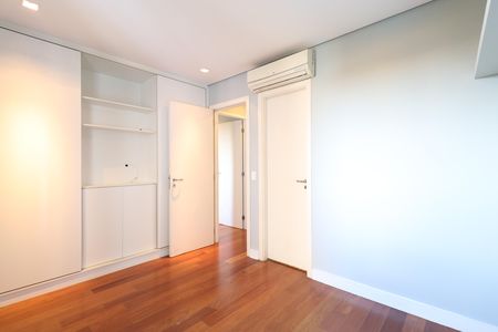 Apartamento à venda com 70m², 2 quartos e 1 vagaSuite