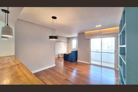 Apartamento à venda com 70m², 2 quartos e 1 vaga Apartamento à venda com 70m², 2 quartos e 1 vagaSala