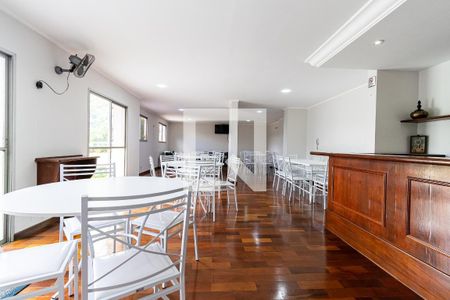 Apartamento para alugar com 72m², 2 quartos e 1 vaga Apartamento para alugar com 72m², 2 quartos e 1 vagaÁrea comum - Salão de festas