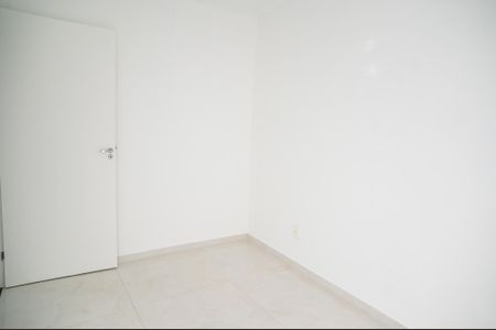Quarto 2 de apartamento para alugar com 2 quartos, 40m² em Parque Bristol, São Paulo