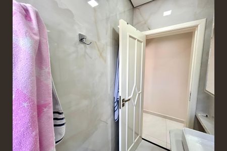 Casa à venda com 223m², 3 quartos e 3 vagasBanheiro 1