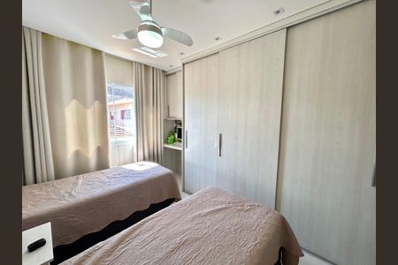Casa à venda com 223m², 3 quartos e 3 vagasQuarto 2