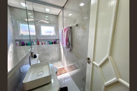 Casa à venda com 223m², 3 quartos e 3 vagasBanheiro 1